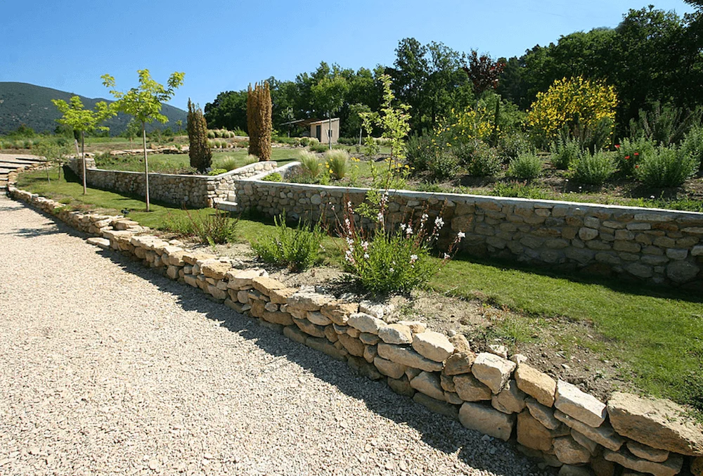 Luberon villages Provence France Rent-Our-Home rentourhomeinprovence Lourmarin Casellas