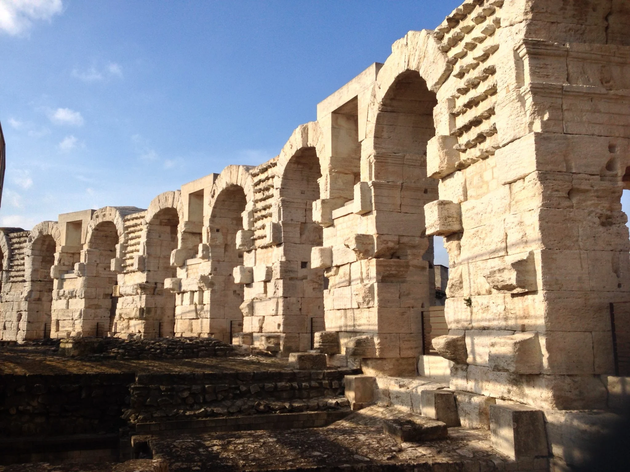 Arenes d’Arles Roman amphitheatre Villages in the Luberon Provence Rent-our-Home