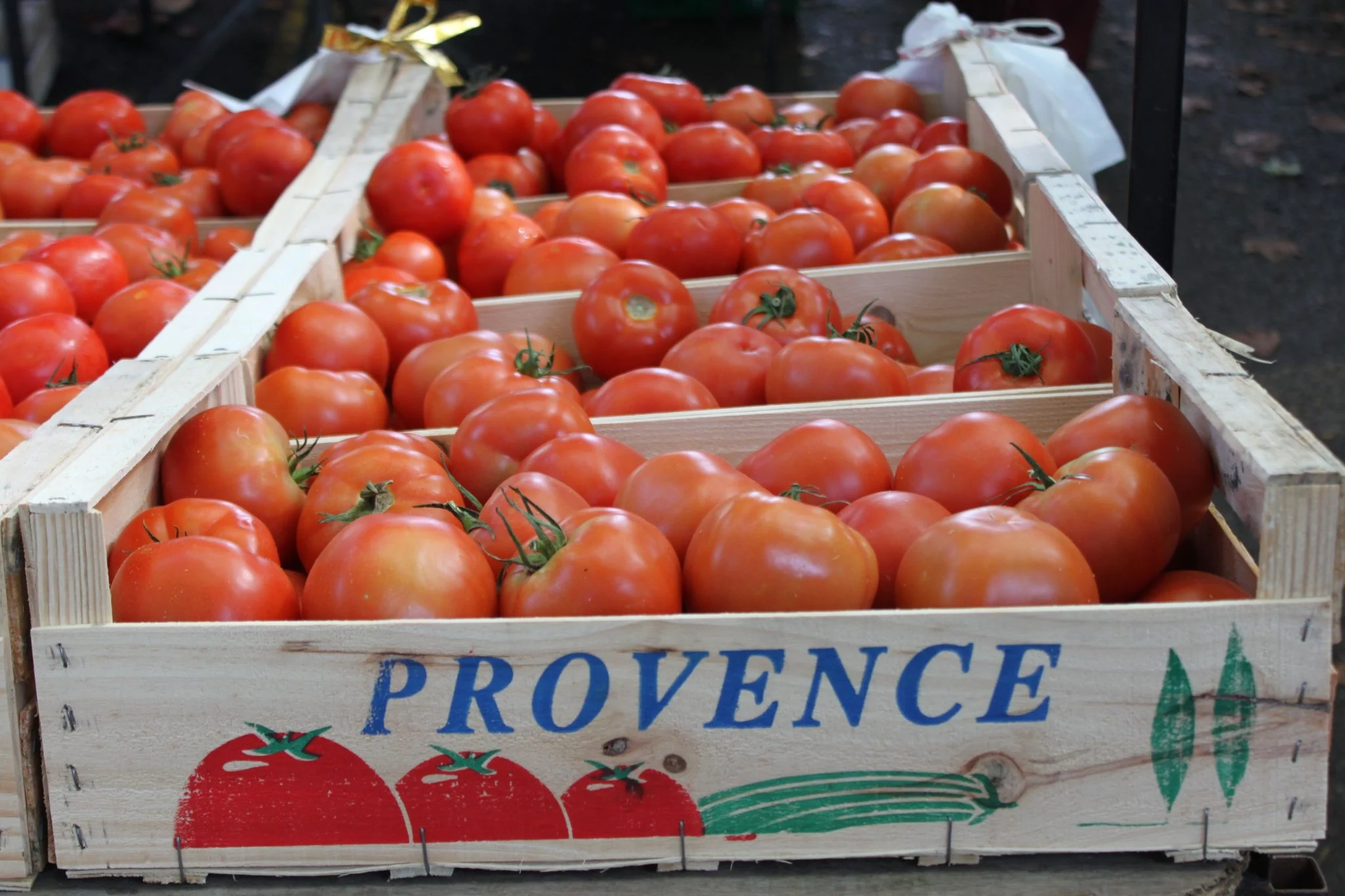 Market Provence Lourmarin Rent-Our-Home