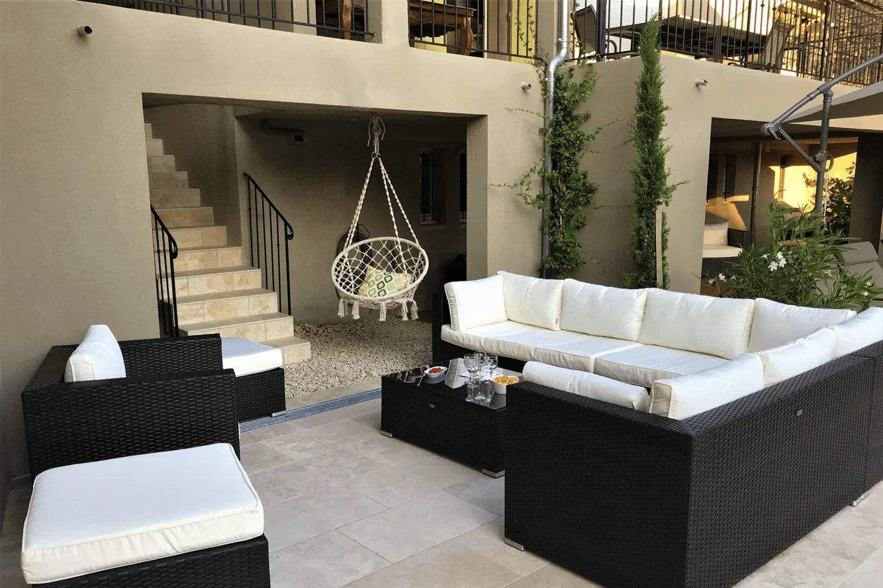 Luberon villages Provence France Rent-Our-Home rentourhomeinprovence Lourmarin Maison du village
