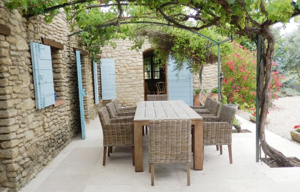 Saint Esteve Cucuron Provence Lourmarin Rent-Our-Home