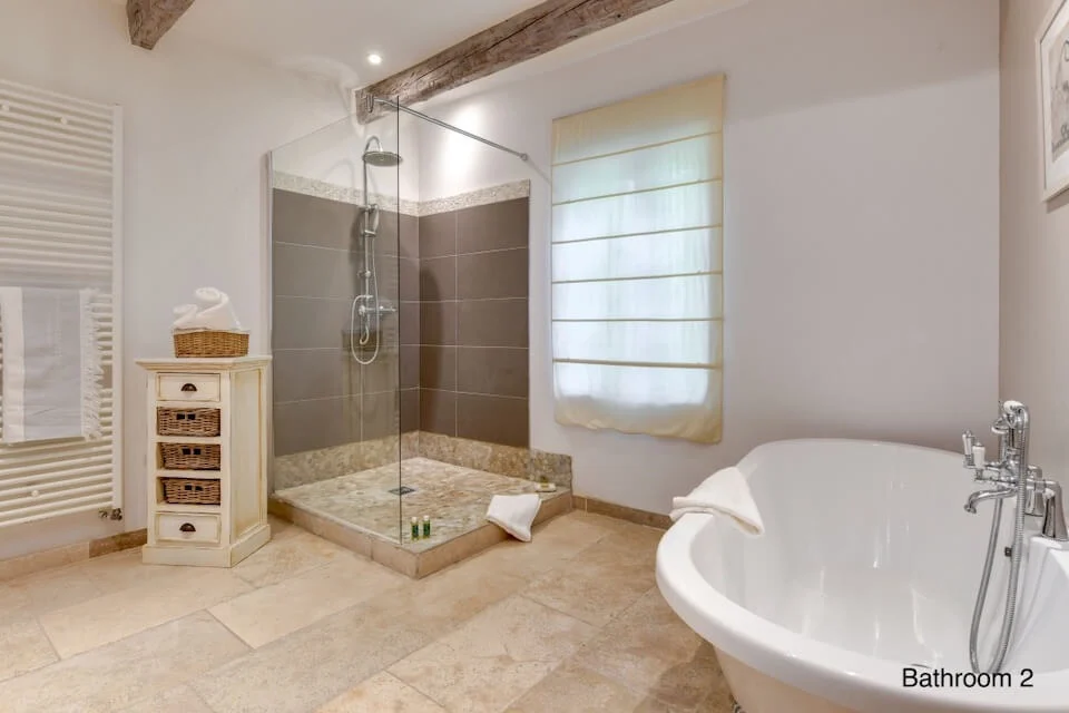 Le Petit Hameau