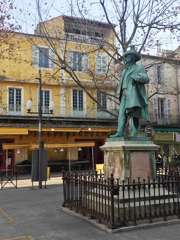 Luberon villages Provence France Rent-Our-Home rentourhomeinprovence Arles Van Gogh