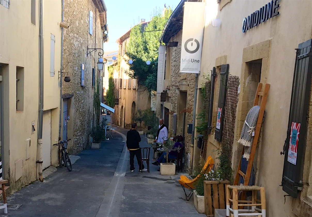 Luberon villages Provence France Rent-Our-Home rentourhomeinprovence Lourmarin Maison des Cerises