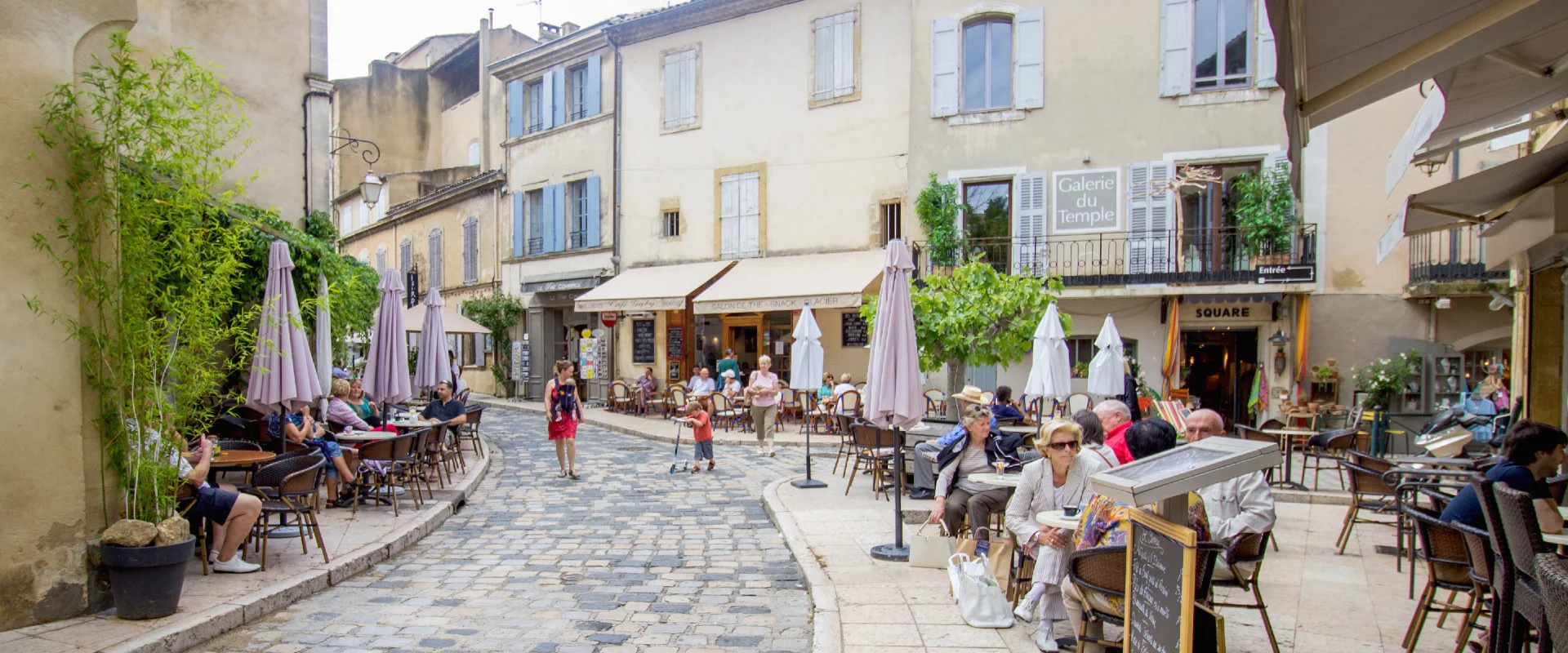 Luberon villages Provence France Rent-Our-Home rentourhomeinprovence Lourmarin