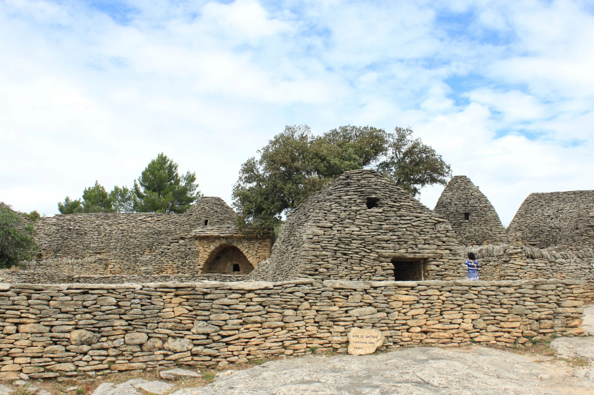 Borries village Gordes in the Luberon Provence Rent-our-Home