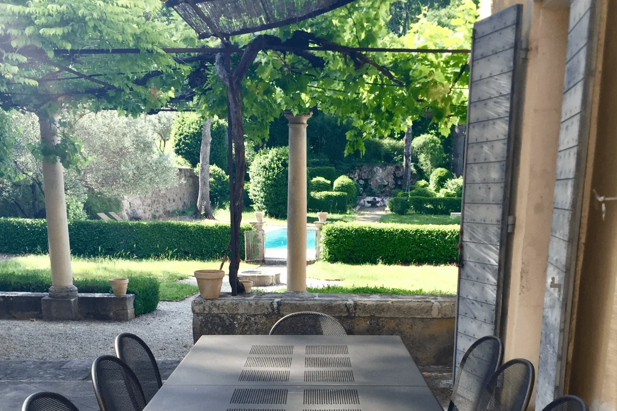 Luberon villages Provence France Rent-Our-Home rentourhomeinprovence Lourmarin Manoir de Lourmarin