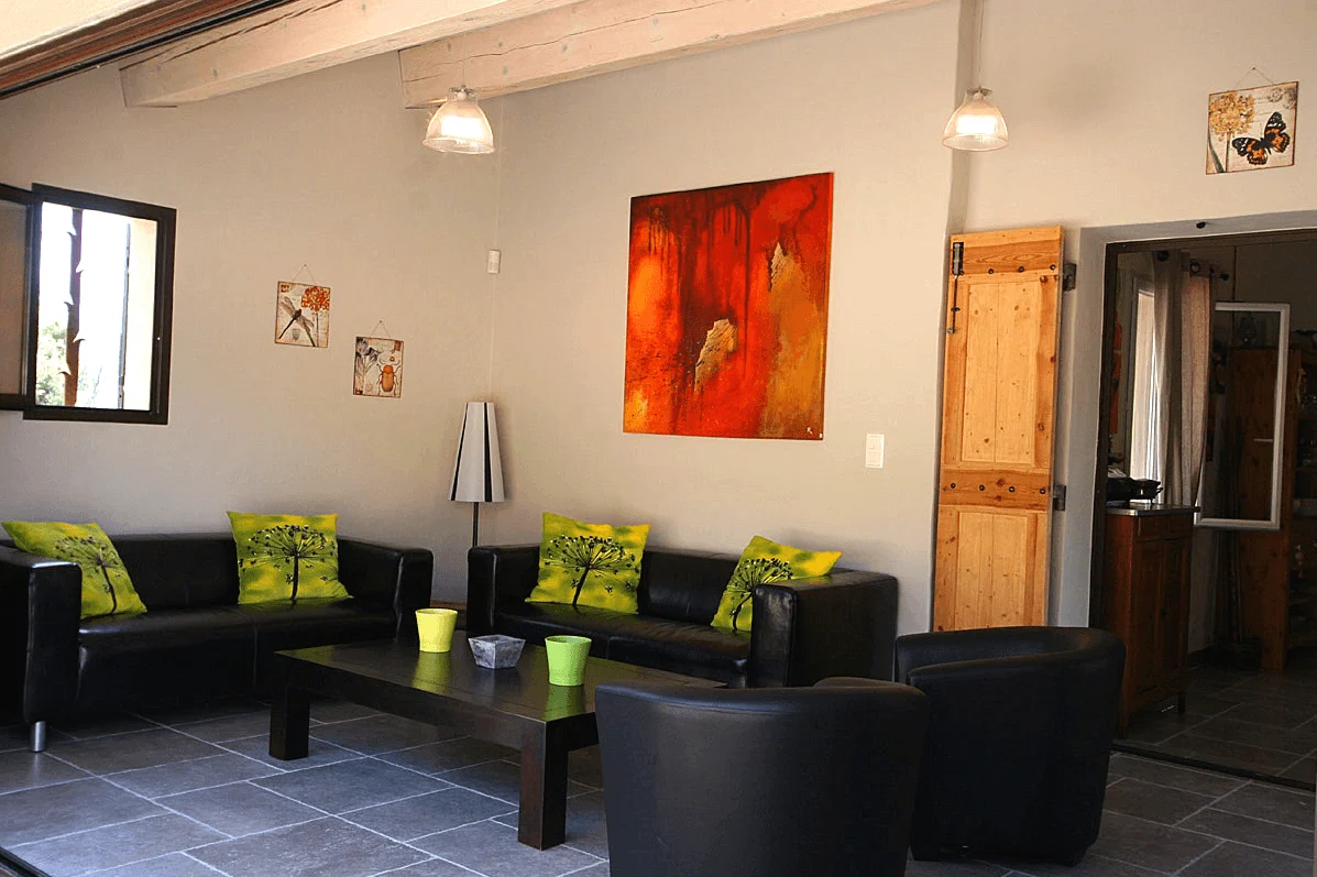 Luberon villages Provence France Rent-Our-Home rentourhomeinprovence Lourmarin Casellas