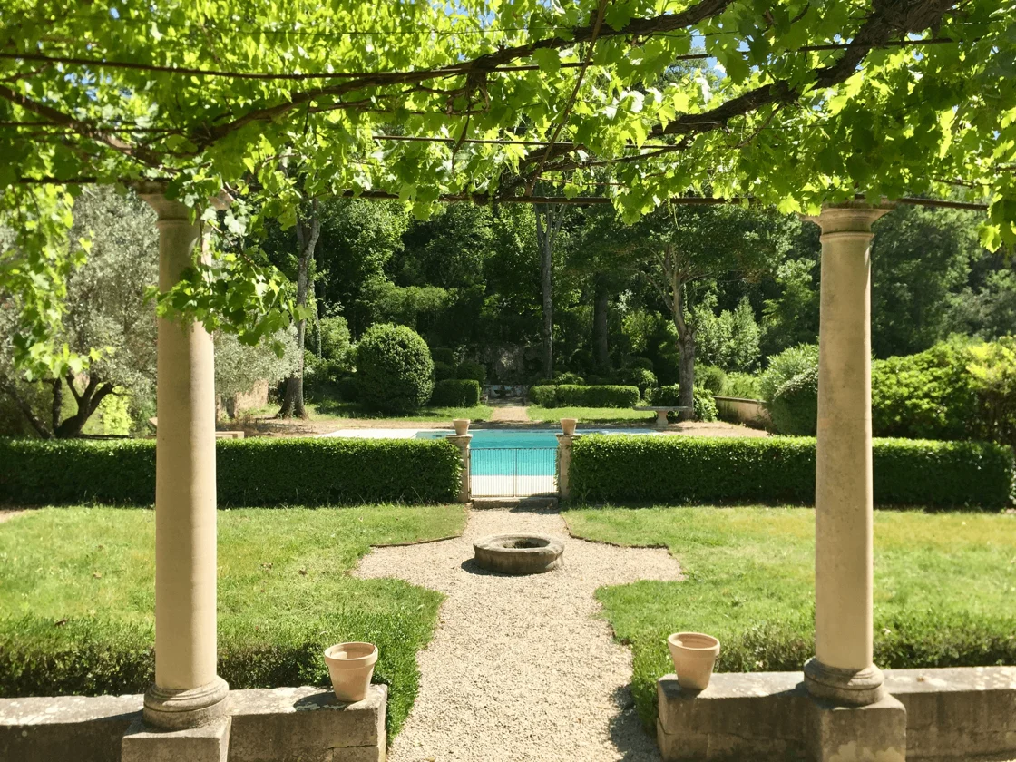 Luberon villages Provence France Rent-Our-Home rentourhomeinprovence Lourmarin Manoir de Lourmarin