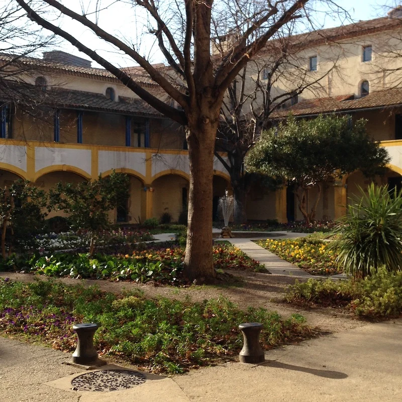 Luberon villages Provence France Rent-Our-Home rentourhomeinprovence Arles Van Gogh