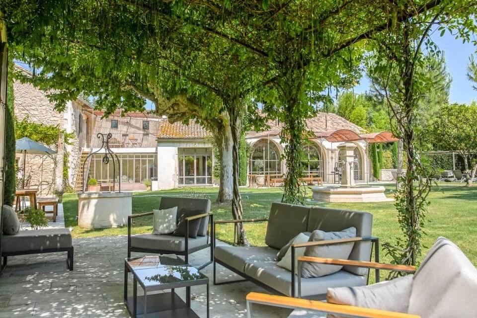 Le Petit Hameau