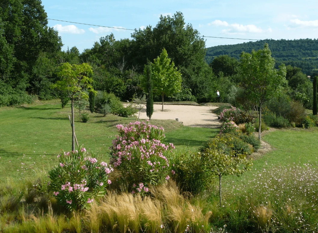 Luberon villages Provence France Rent-Our-Home rentourhomeinprovence Lourmarin Casellas