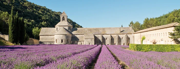 Luberon villages Provence France Rent-Our-Home rentourhomeinprovence Gordes Senanque