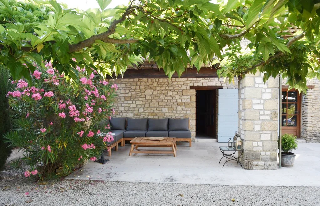 Saint Esteve Cucuron Provence Lourmarin Rent-Our-Home